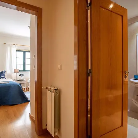 Apartment Fuer 5 Personenund 1 Kind In Carcavelos, Regiao De Lisboa Costa Do Estoril